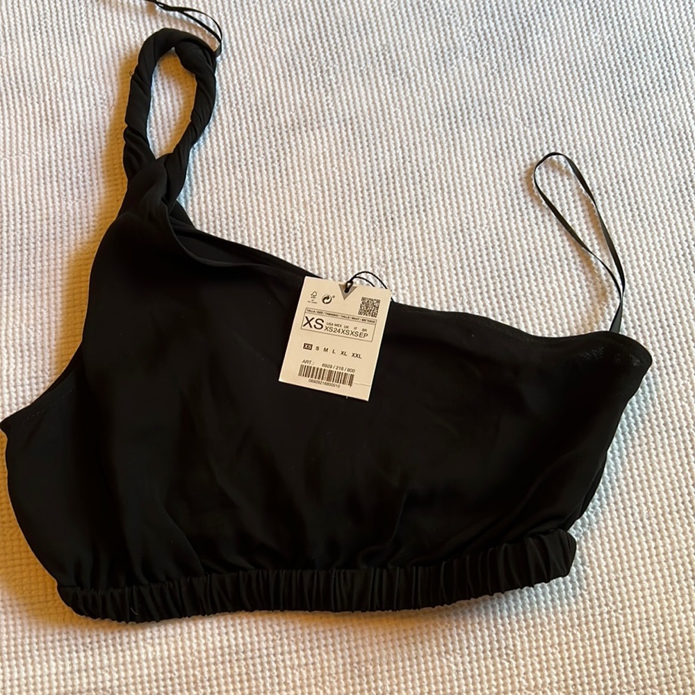 Zara off should crop top